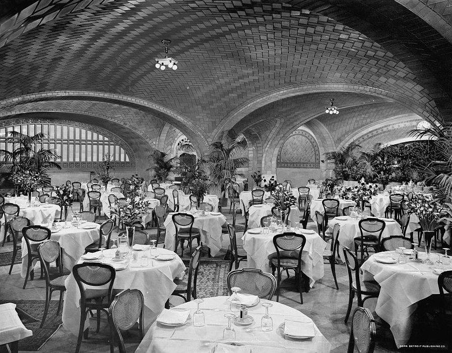 Grand Central Terminal Restaurant, c. 1920 - image from  Library of Congress, Prints and Photographs Division