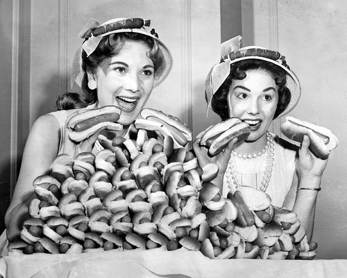 hot-dogs-hats