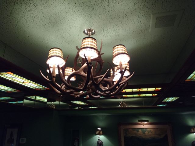 antler chandelier in Northern Pacific Room, Pacific Dining Car