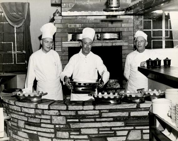 Clearman's Steak 'n Stein chefs, 1946